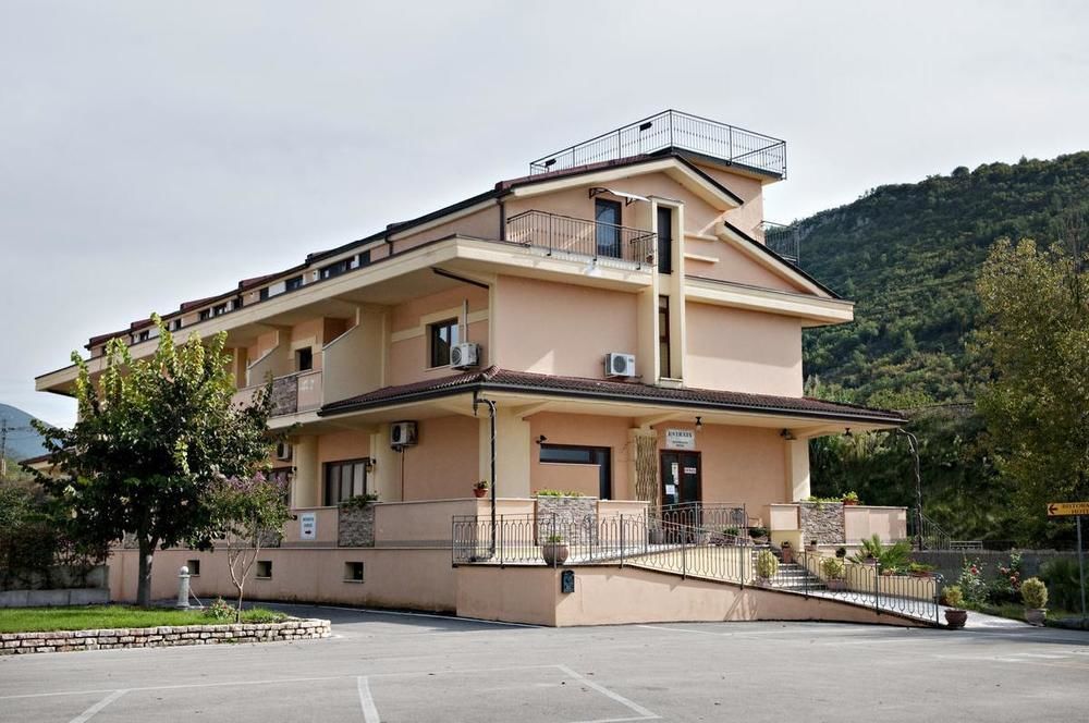 San Pietro Infine Hotel Ristorante Villa Pegaso מראה חיצוני תמונה
